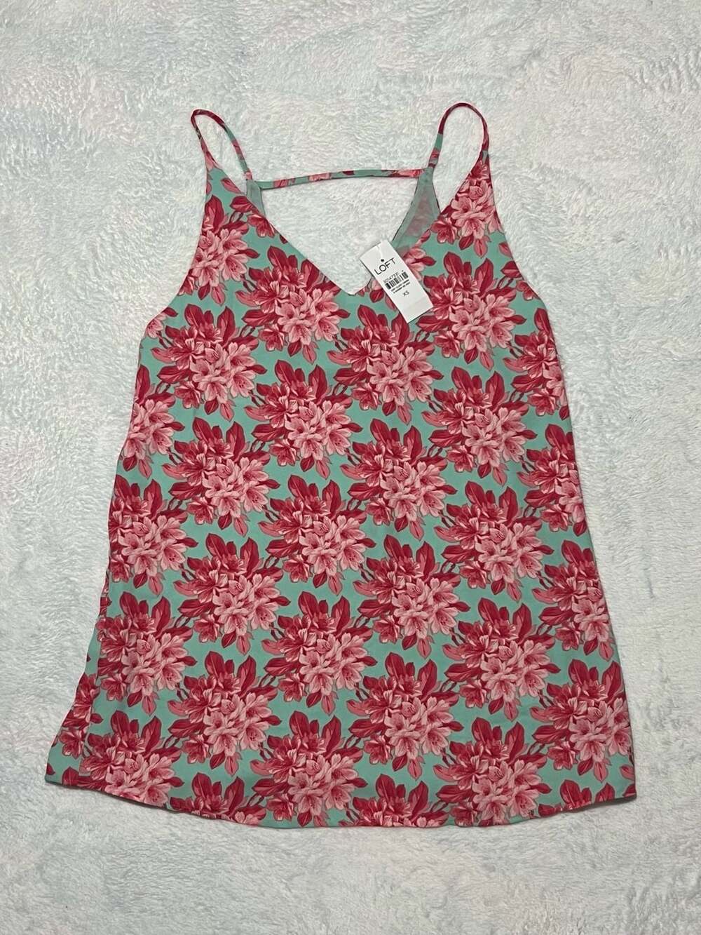 NWT LOFT Floral Strappy Cami Tank Top in Sea Glass Frost